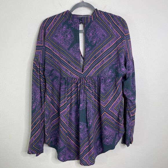 Free People Walking On A Dream Purple Front Key Hole Tunic Top Size Medium - Picture 2 of 7